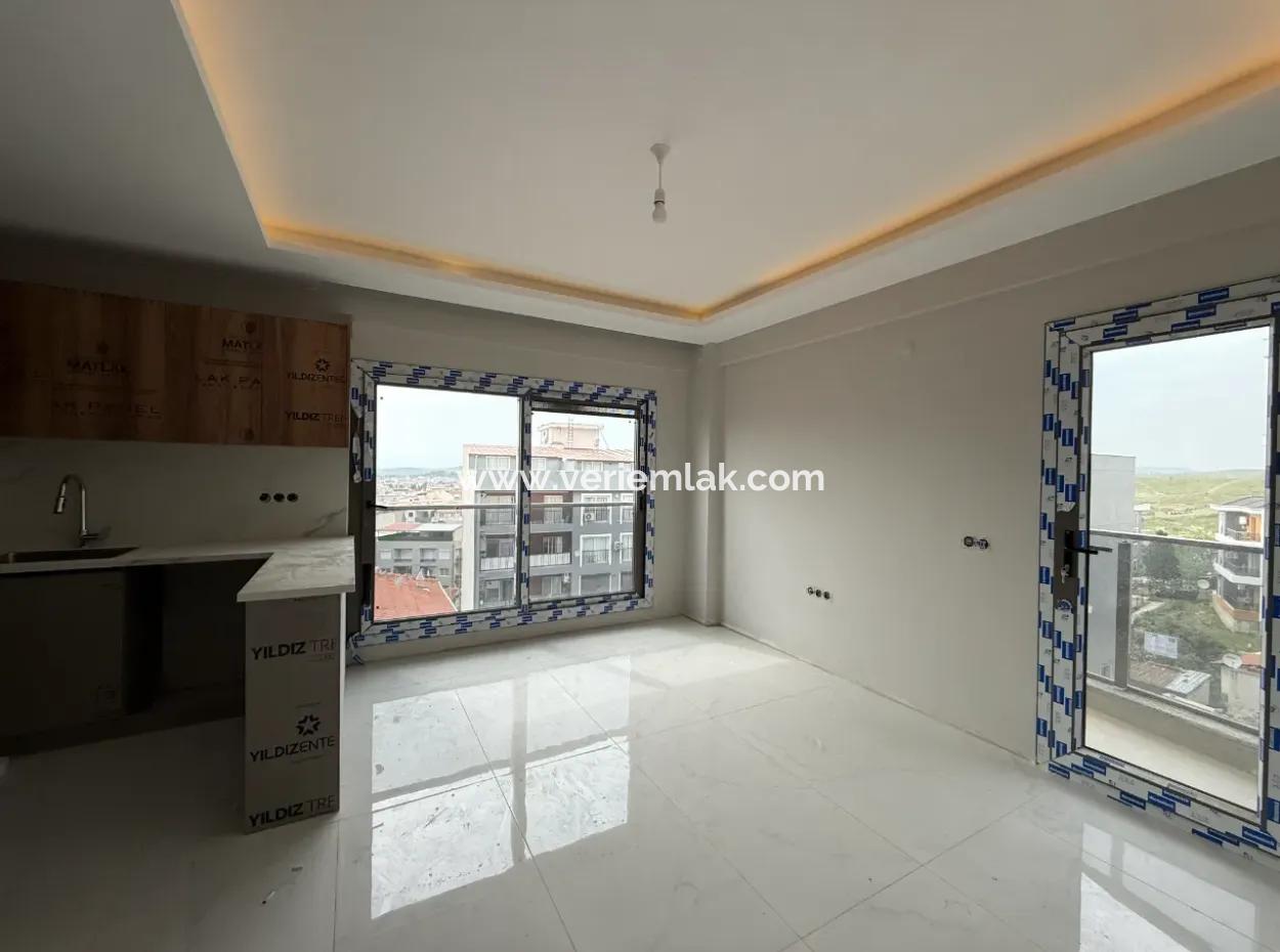 Luxury New Apartment With Kitchen In 1 1 Island Near Hospital From Veri!