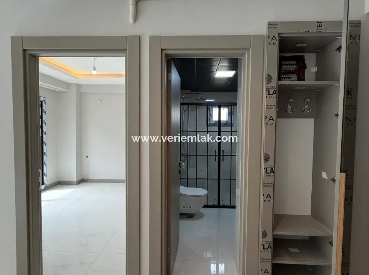 New 1 1 Flat For Rent In The Center Of Seferihisar