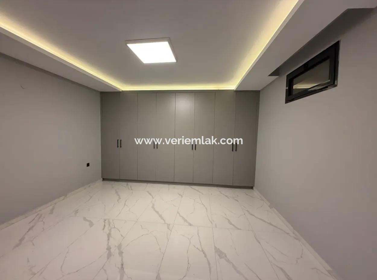 Corner Location 5 1 Villa For Sale With Pool In Bahçeşehir From Veri!