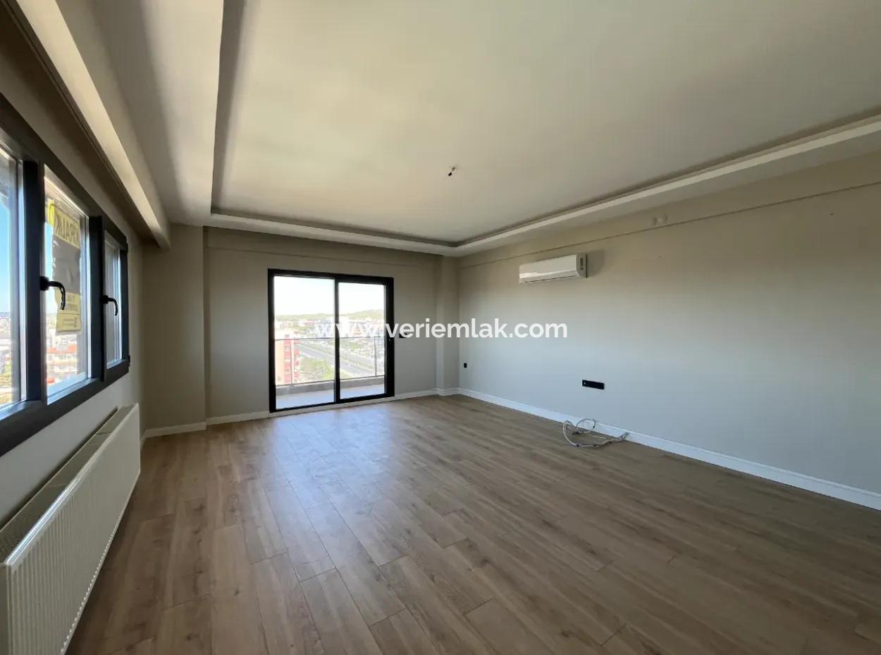 Spacious 3 1 Flat For Rent On Seferihisar Kuşadasi Road