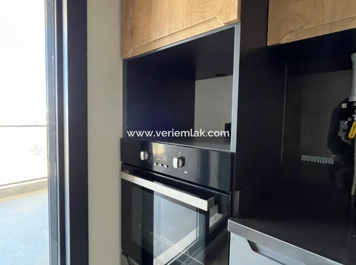 Spacious 3 1 Flat For Rent On Seferihisar Kuşadasi Road