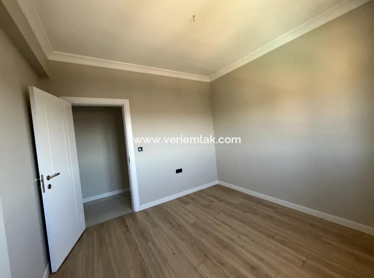 Spacious 3 1 Flat For Rent On Seferihisar Kuşadasi Road