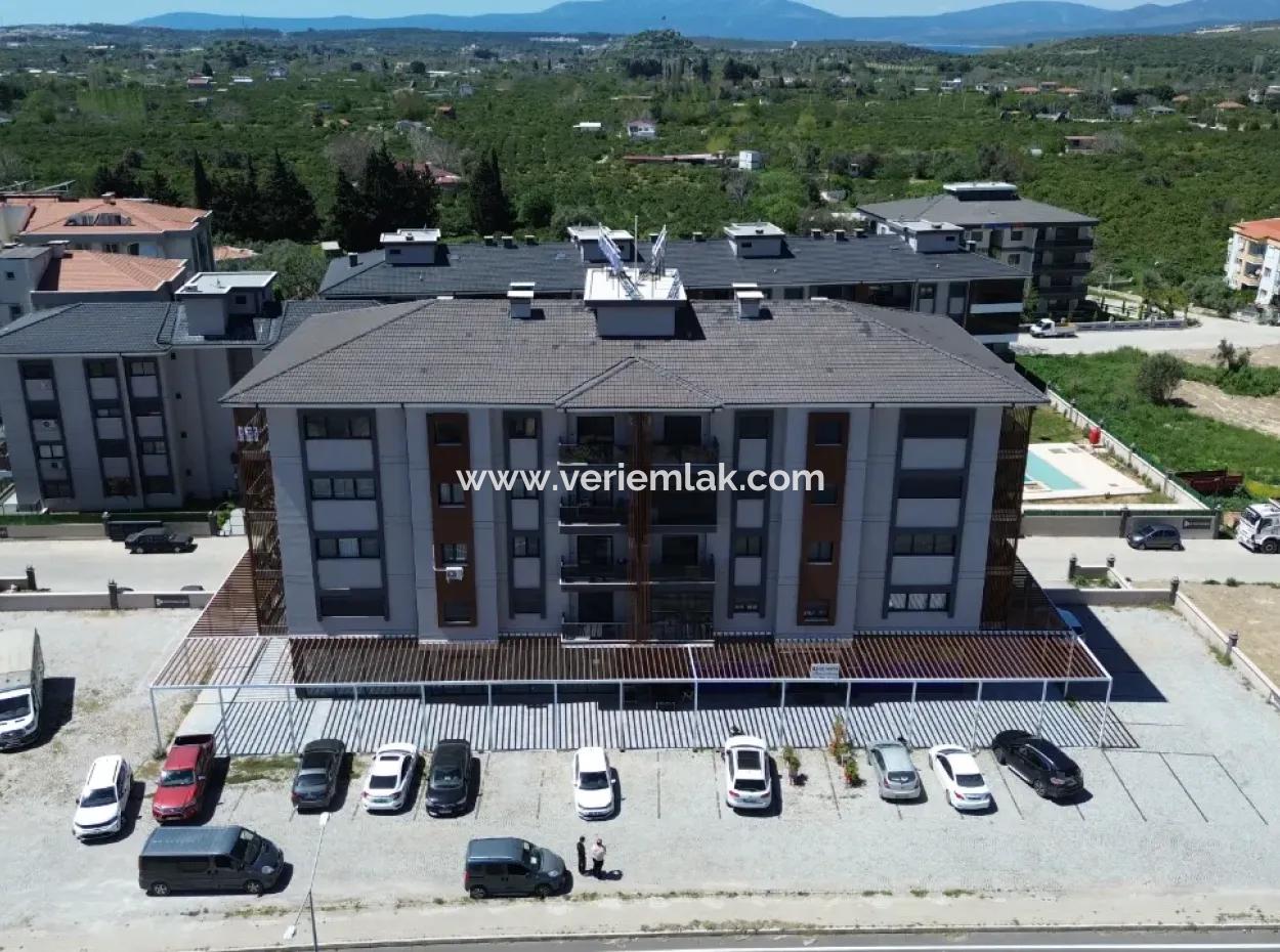 Spacious 3 1 Flat For Rent Near The Center In Seferihsar