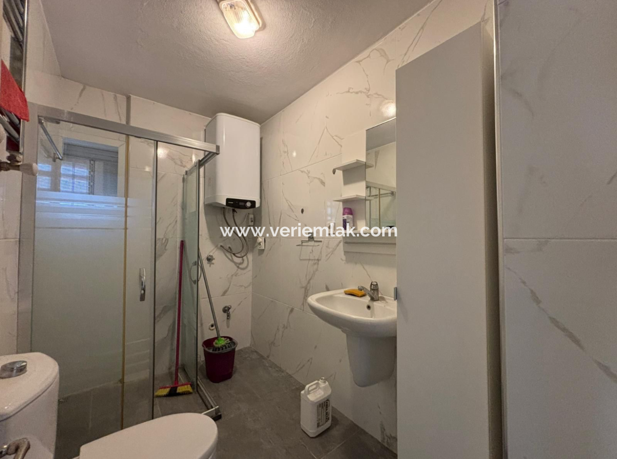 Alsancak Dutlu Street Mevkii Corner 3 1 6Th Floor 110M2 Flat For Rent