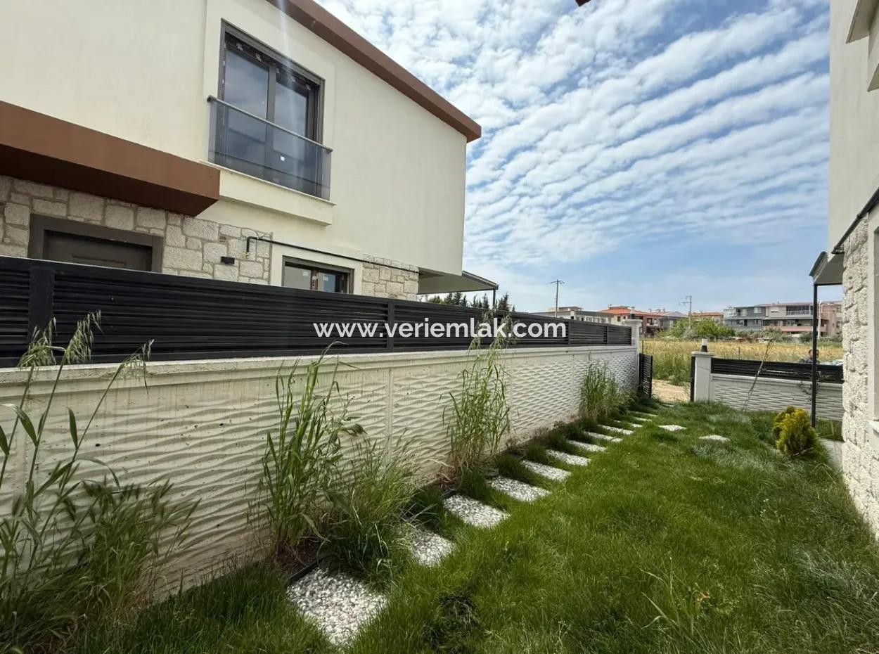 New Villa For Rent With Garden, Veranda In Seferihisar Tepecik
