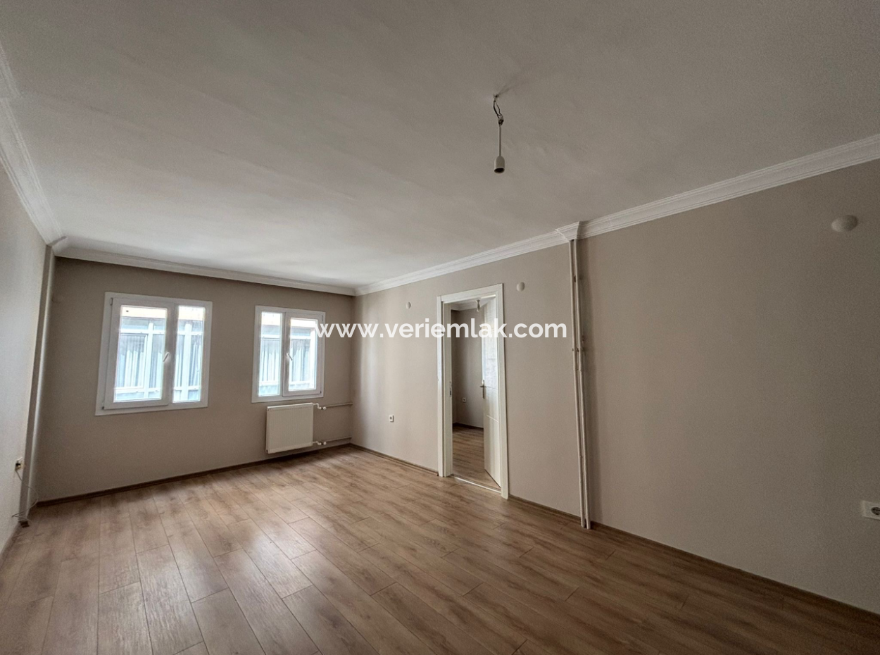 Alsancak Dünyagöz Hospital Karşisi1 1Flat For Rent Free Of Charge