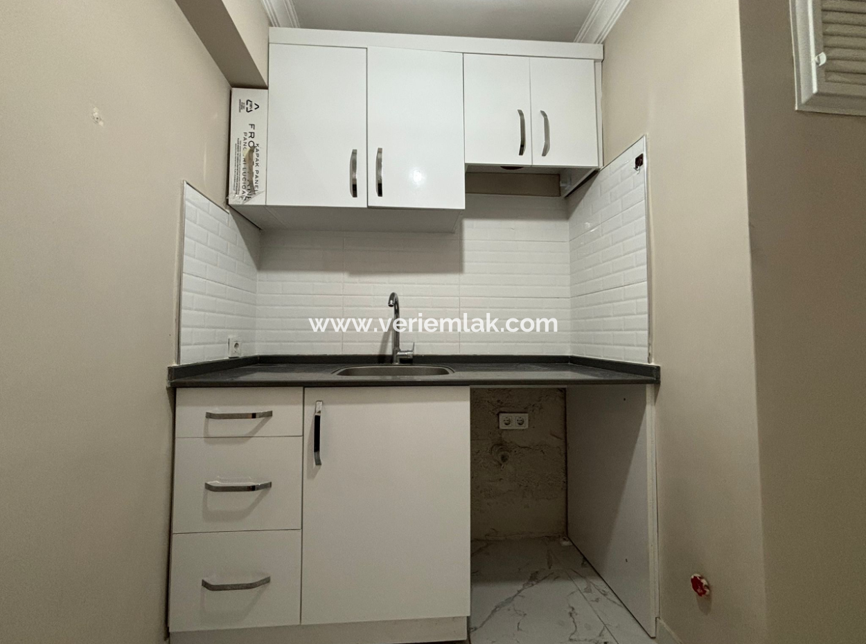 Alsancak Dünyagöz Hospital Karşisi1 1Flat For Rent Free Of Charge