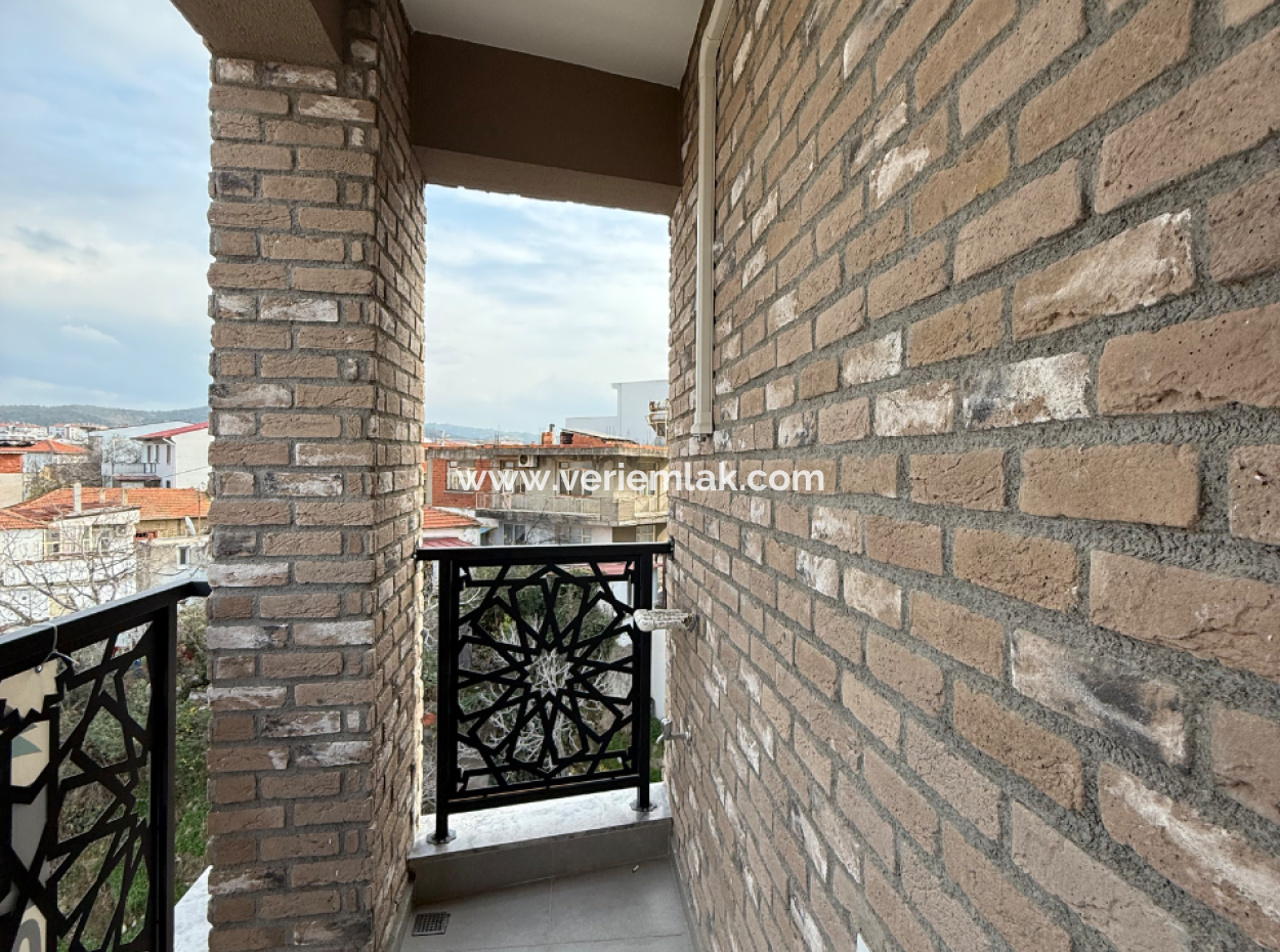 Modern 2 1 Apartment For Sale In Seferihisar City Center