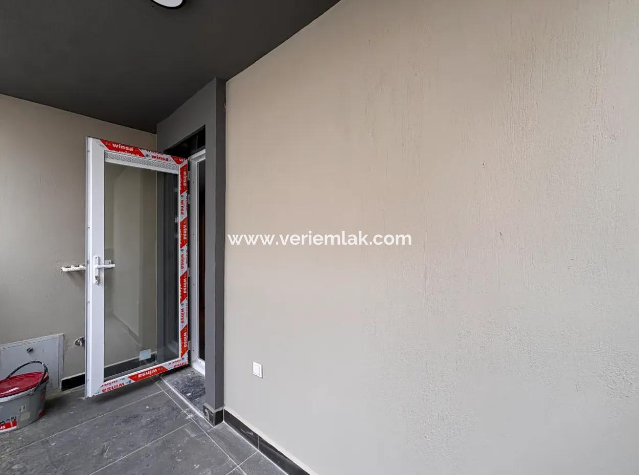 New 1 1 Flat For Sale In Seferihisar Camikebir Neighborhood