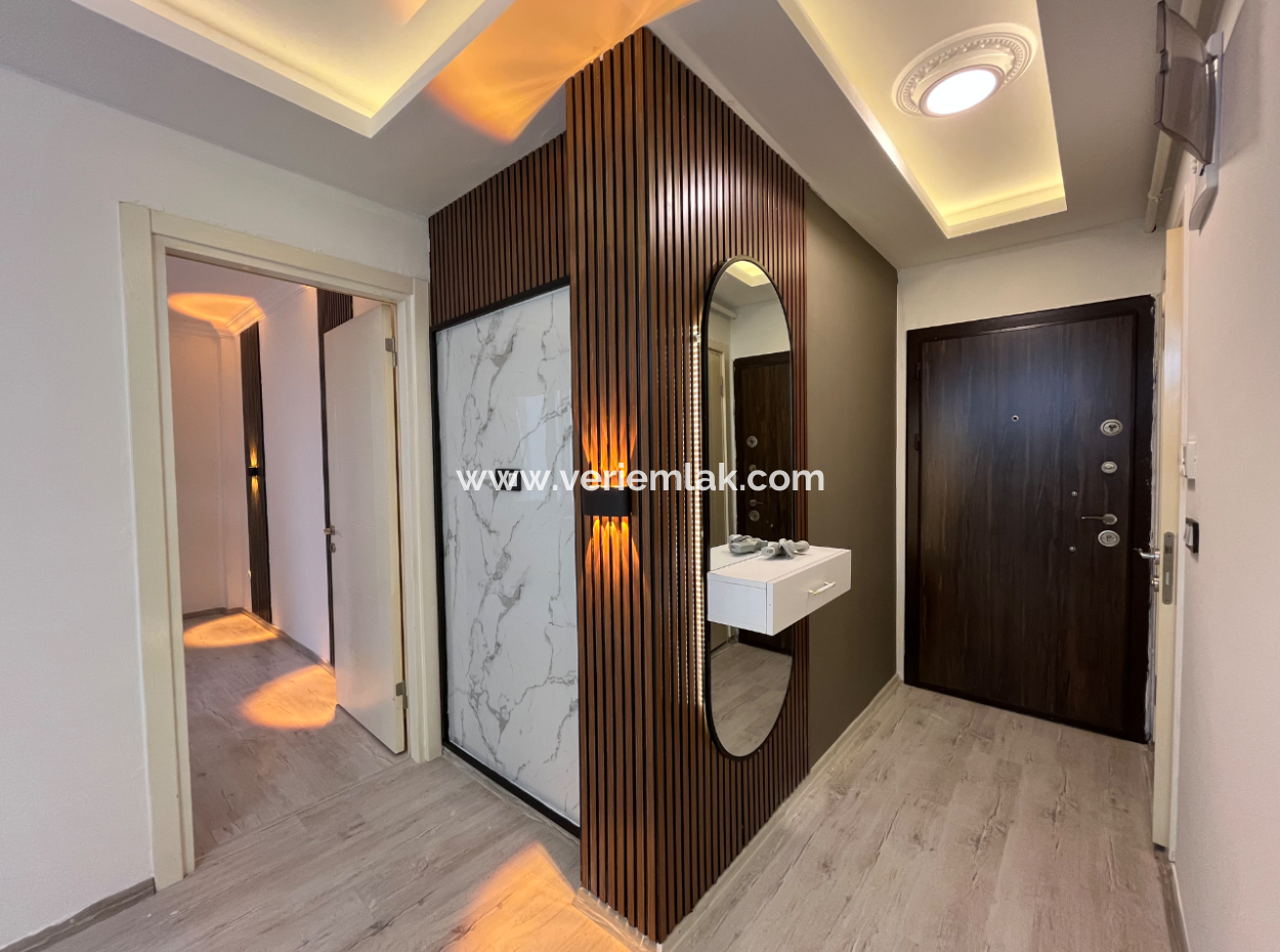 Flat For Sale With Terrace In Seferihisar City Center