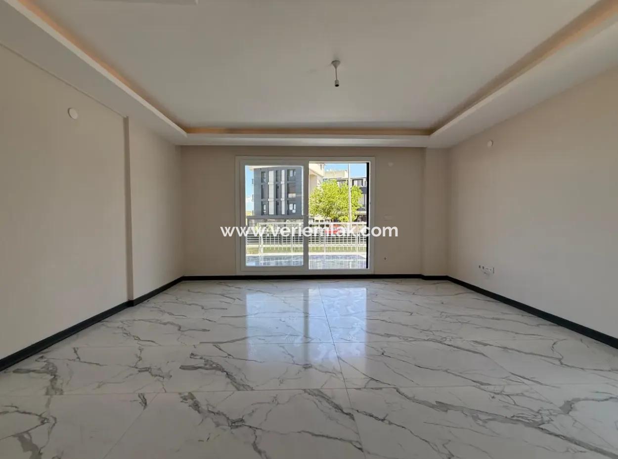 Modern And Comfortable Villa In Seferihisar Camikebir