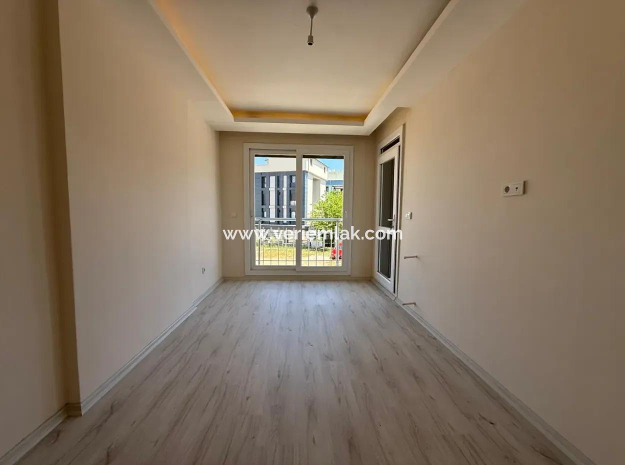 Modern And Comfortable Villa In Seferihisar Camikebir