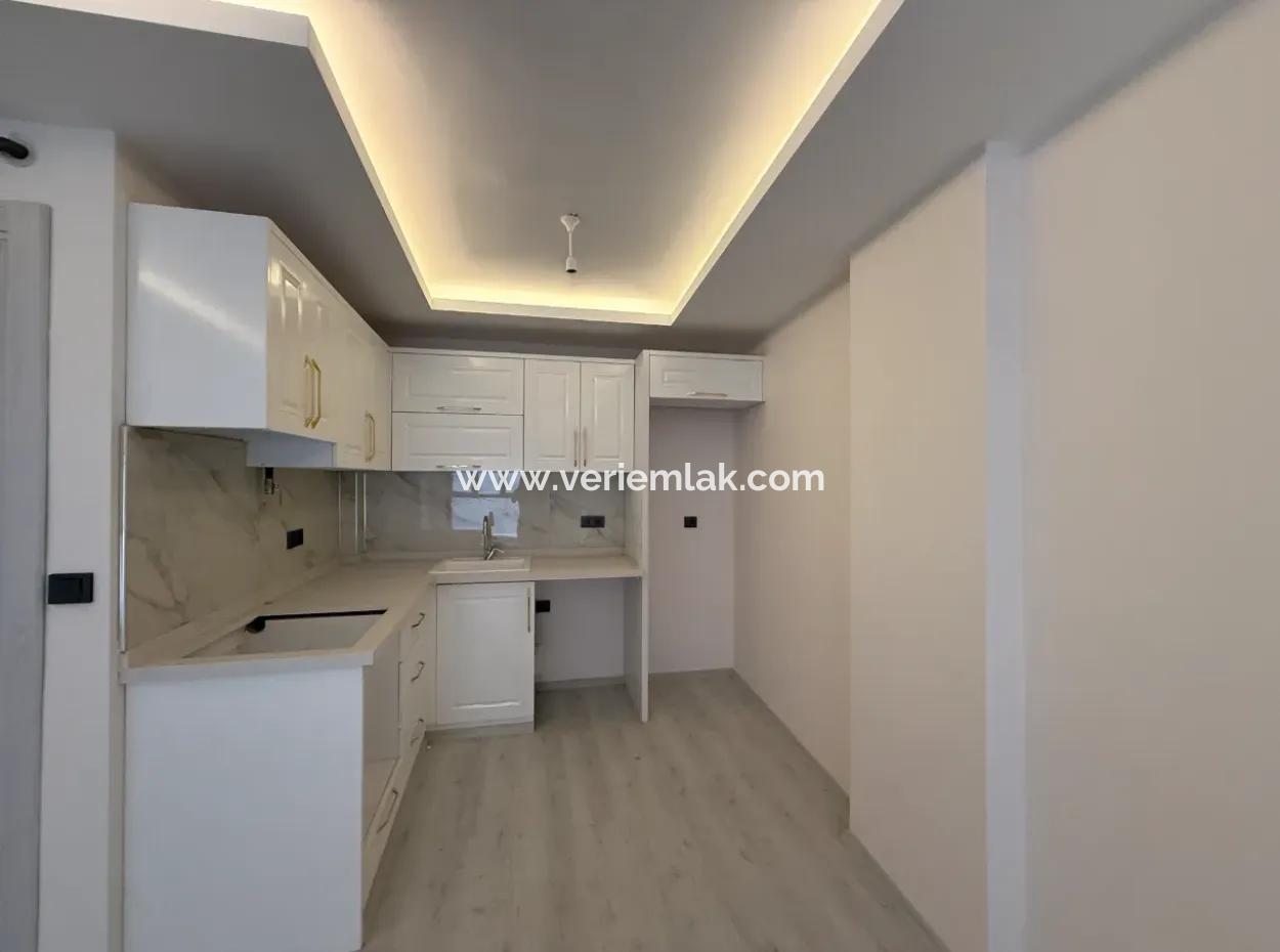 90 M² Spacious New 2 1 Mezzanine Flat In Seferihisar City Center