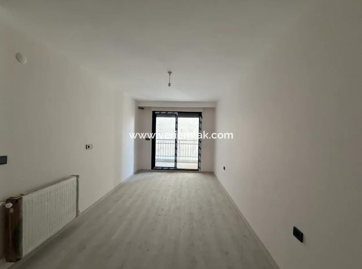 90 M² Spacious New 2 1 Mezzanine Flat In Seferihisar City Center
