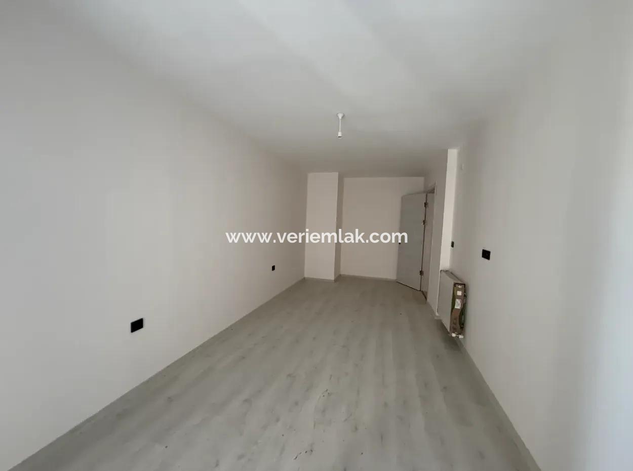 90 M² Spacious New 2 1 Mezzanine Flat In Seferihisar City Center