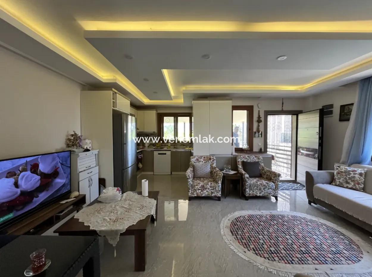 Villa In Seferihisar Akarca, Close To The Sea, Offering A Large And Pleasant Living Space With A Detached Taste