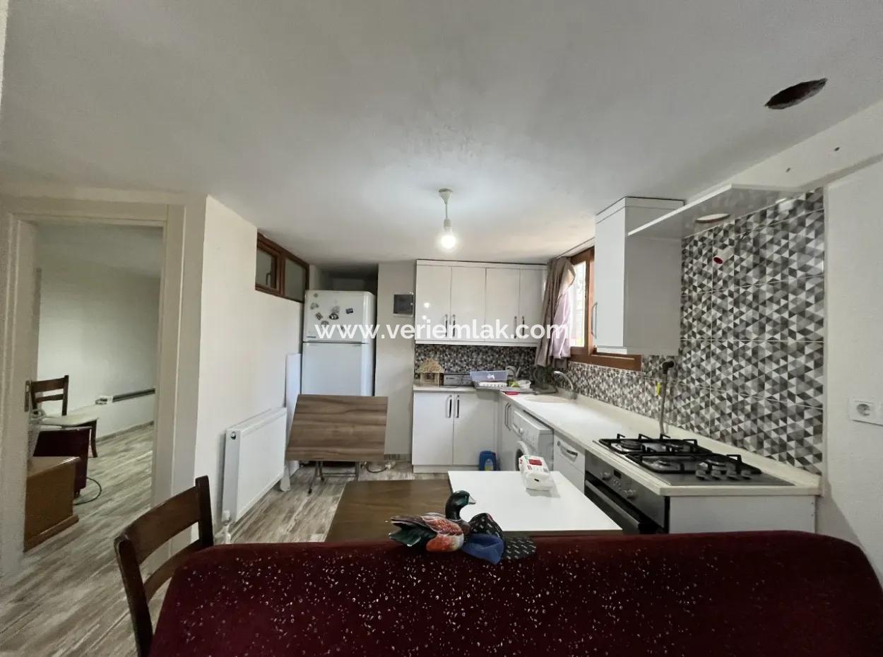 Villa In Seferihisar Akarca, Close To The Sea, Offering A Large And Pleasant Living Space With A Detached Taste