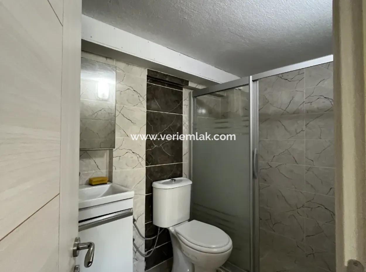 Villa In Seferihisar Akarca, Close To The Sea, Offering A Large And Pleasant Living Space With A Detached Taste