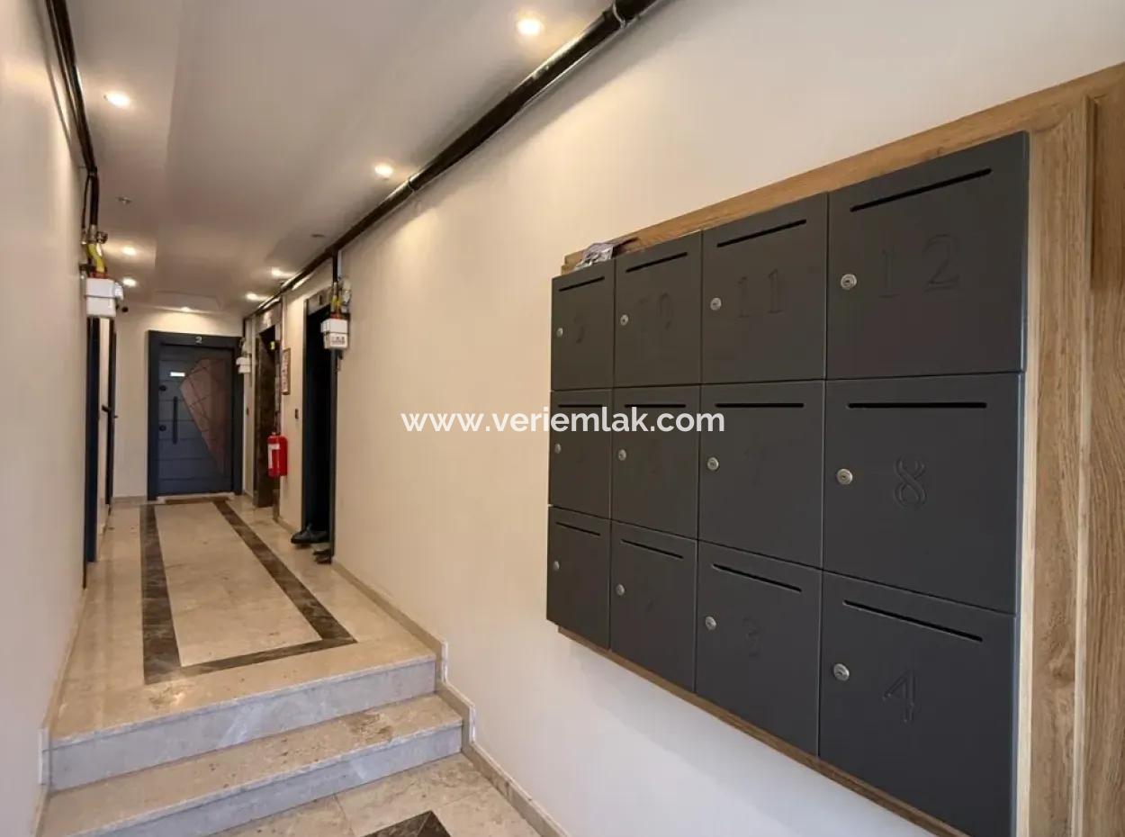 Stylish 2 1 Flat With Separate Kitchen, Glass Balcony And Natural Gas In Camikebir Neighborhood