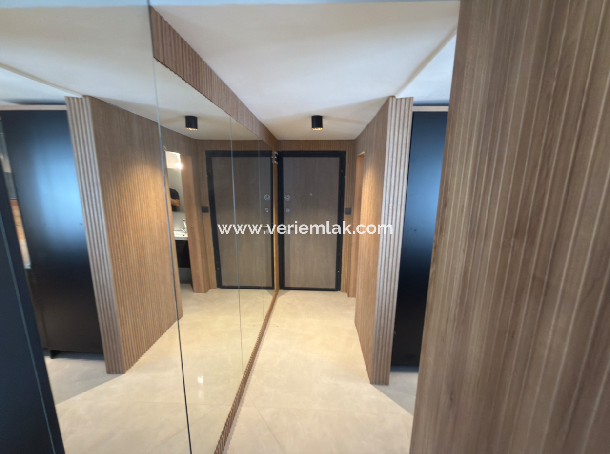 Alsancak Kültür Mahallesi Otoparkli 1 1 Flat For Sale Without Cost