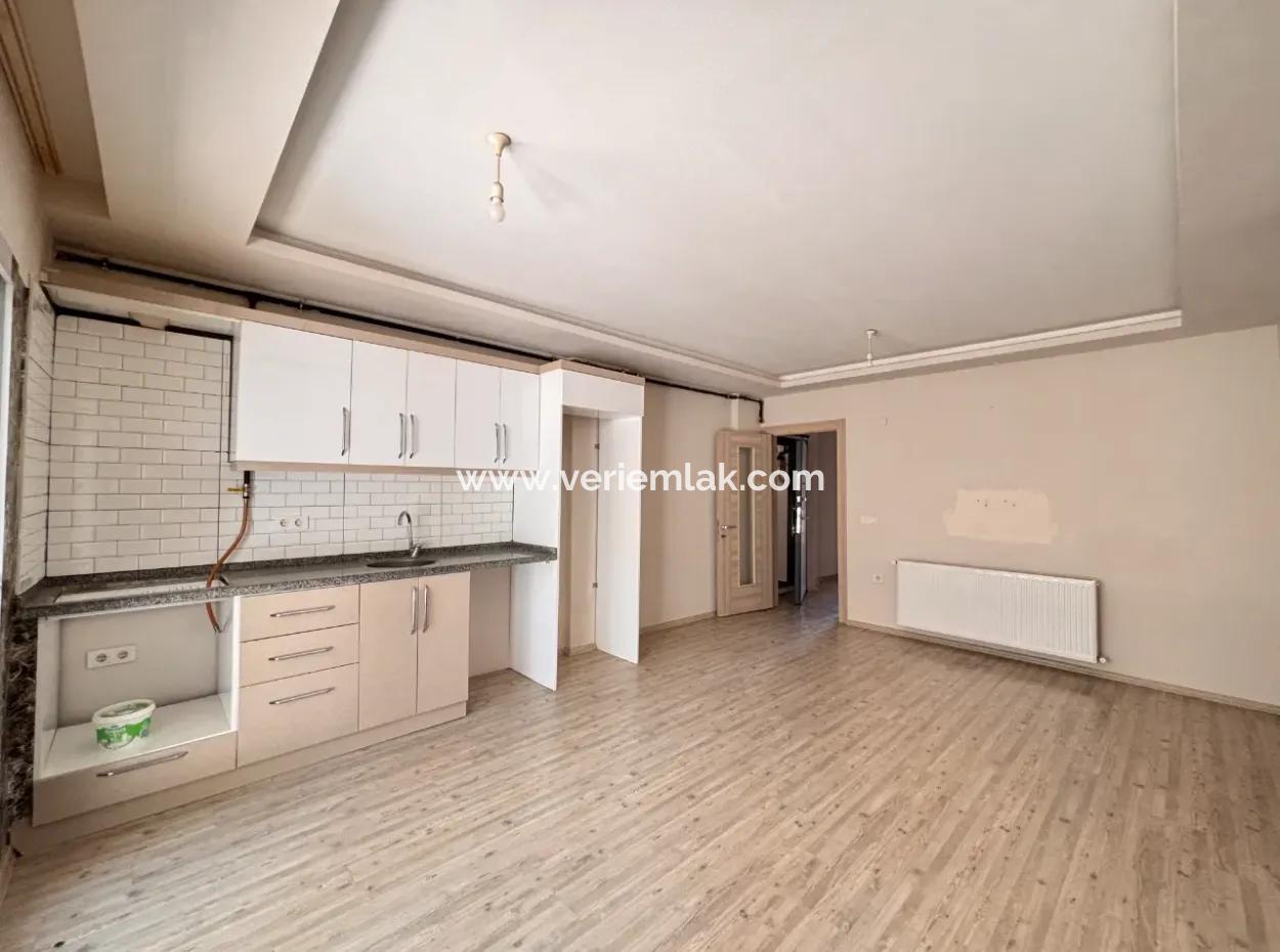 Spacious 2 1 Flat For Sale With Terrace And Balcony In Çolakibrahimbey Neighborhood