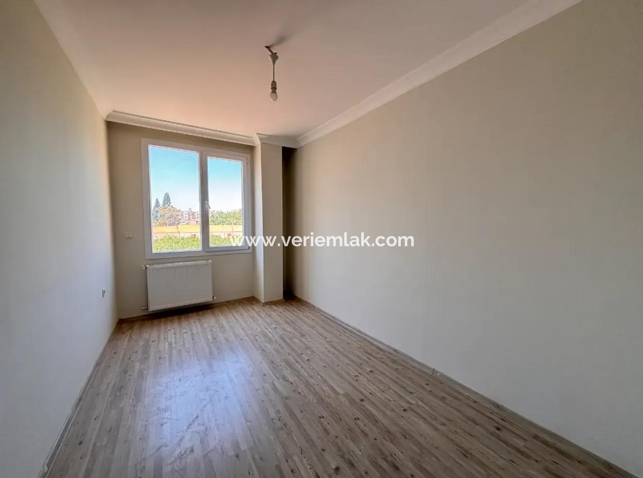 Mezzanine 2 1 Flat With En-Suite Bathroom And Balcony In Çolakibrahimbey Neighborhood
