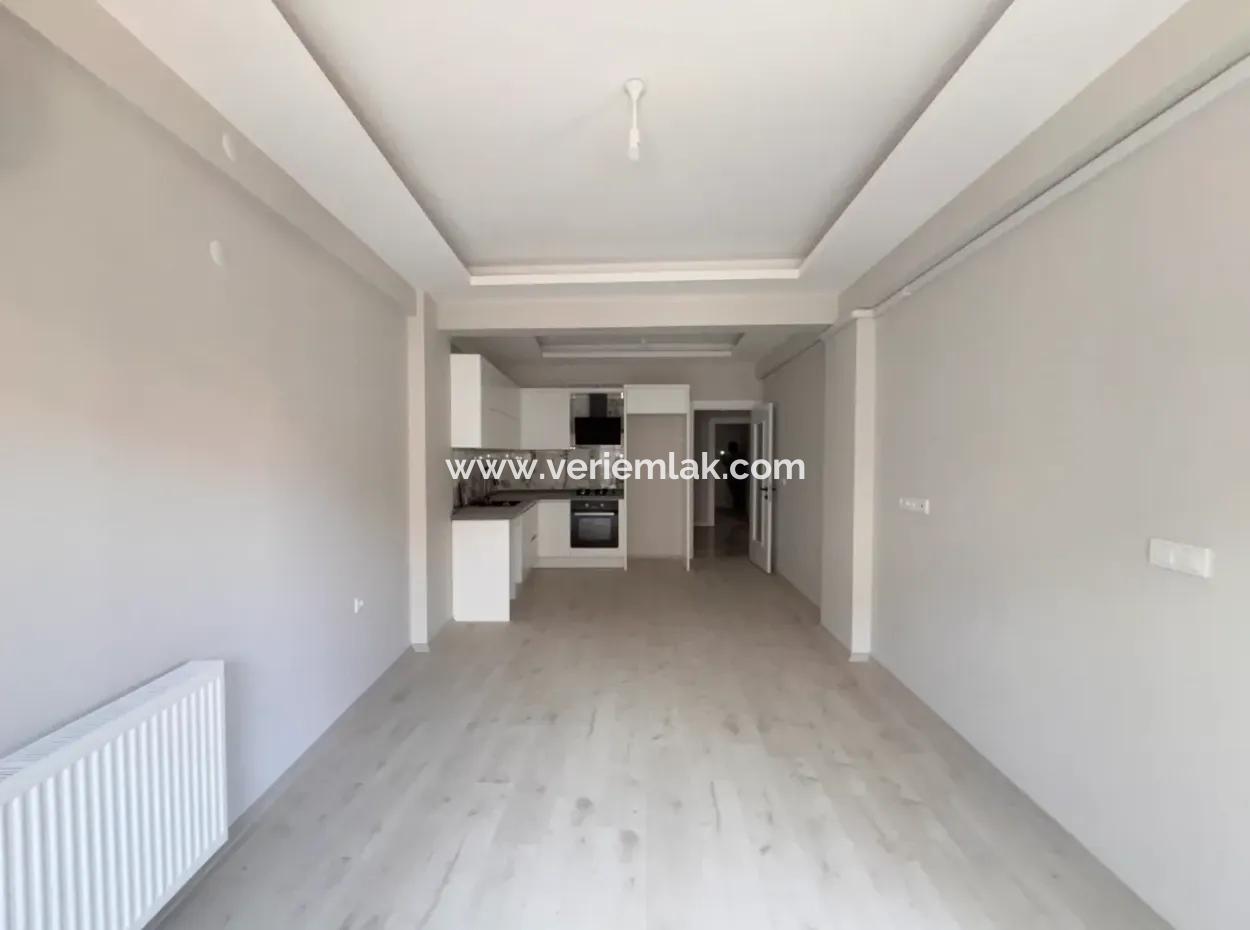 2 1 Apartment For Sale In The City Center With Indoor Parking, Elevator And Balcony