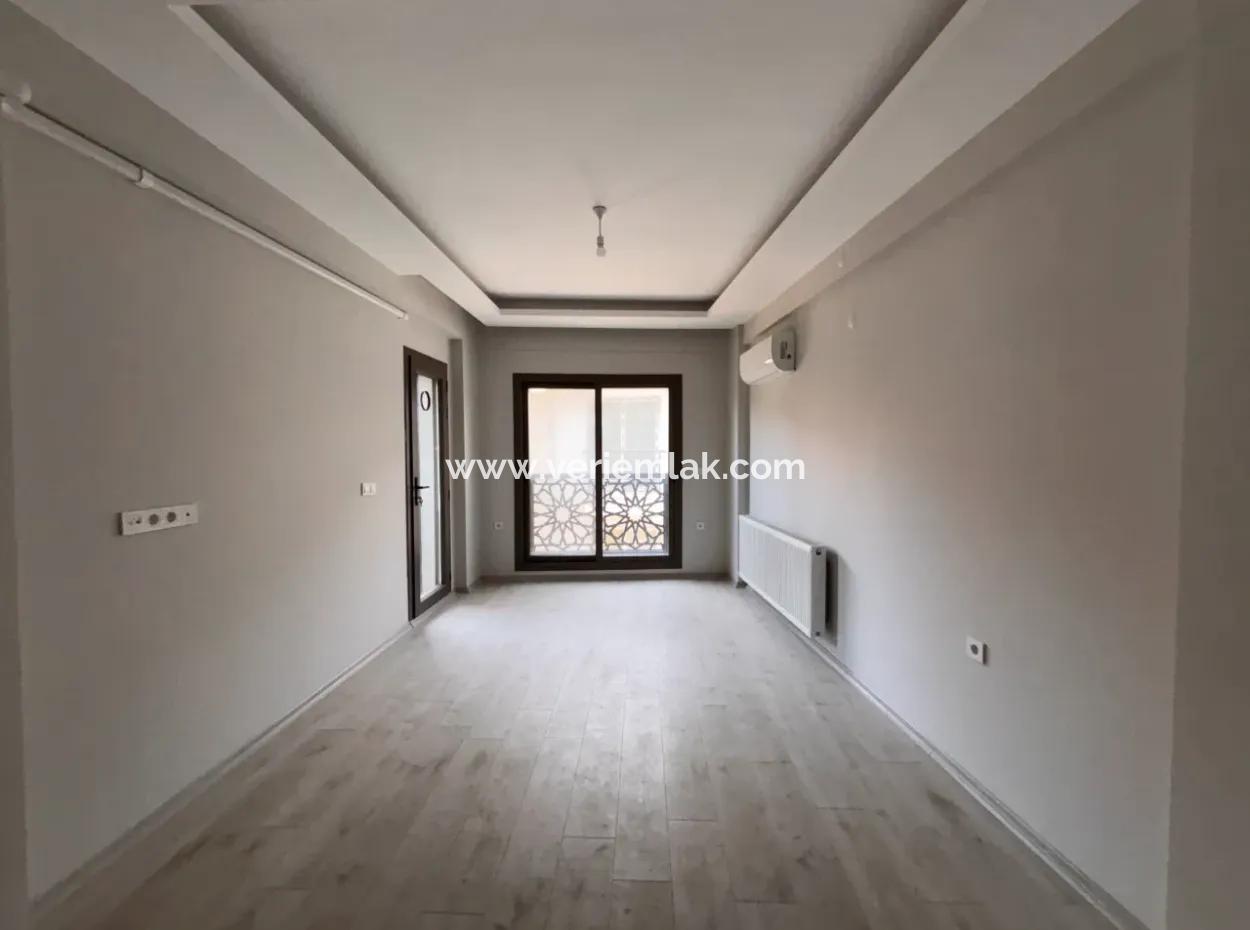 2 1 Apartment For Sale In The City Center With Indoor Parking, Elevator And Balcony