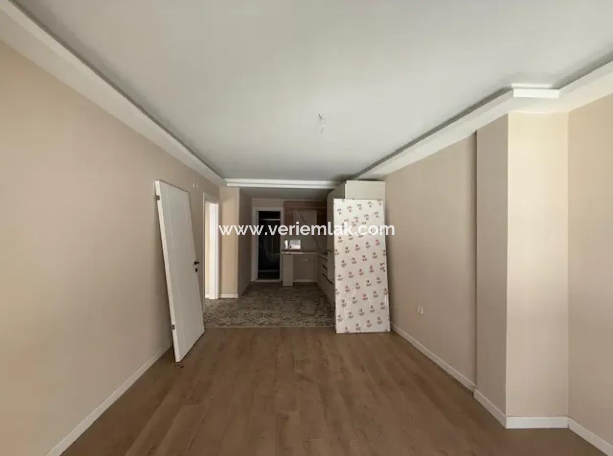 Comfortable And Luxury Flat For Sale In Seferihisar Çolak Ibrahim Bey Neighborhood