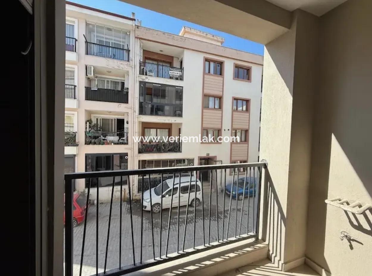 Modern 1 1 Apartment For Sale In Seferihisar Çolak İbrahim Neighborhood