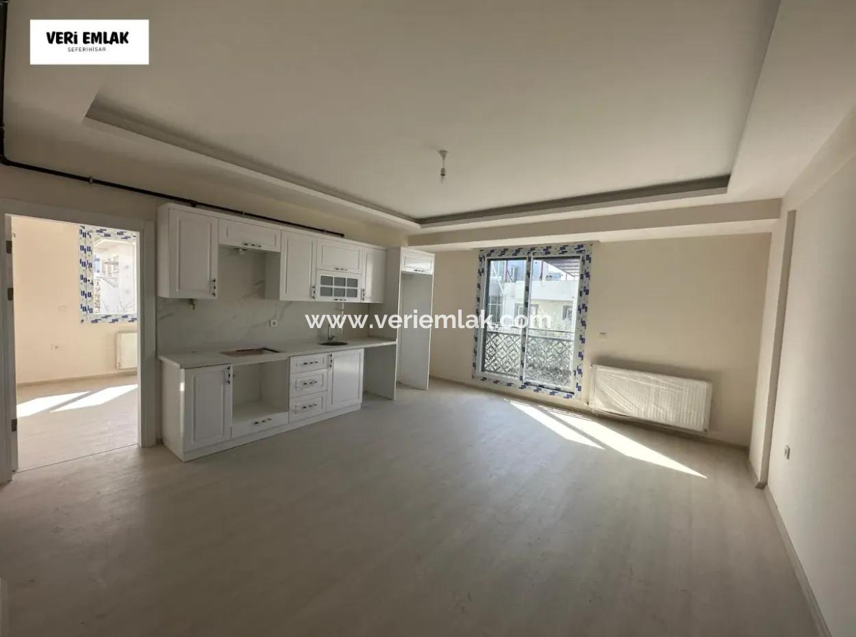 Stylish And Useful Living Space In A Central Location From Veri