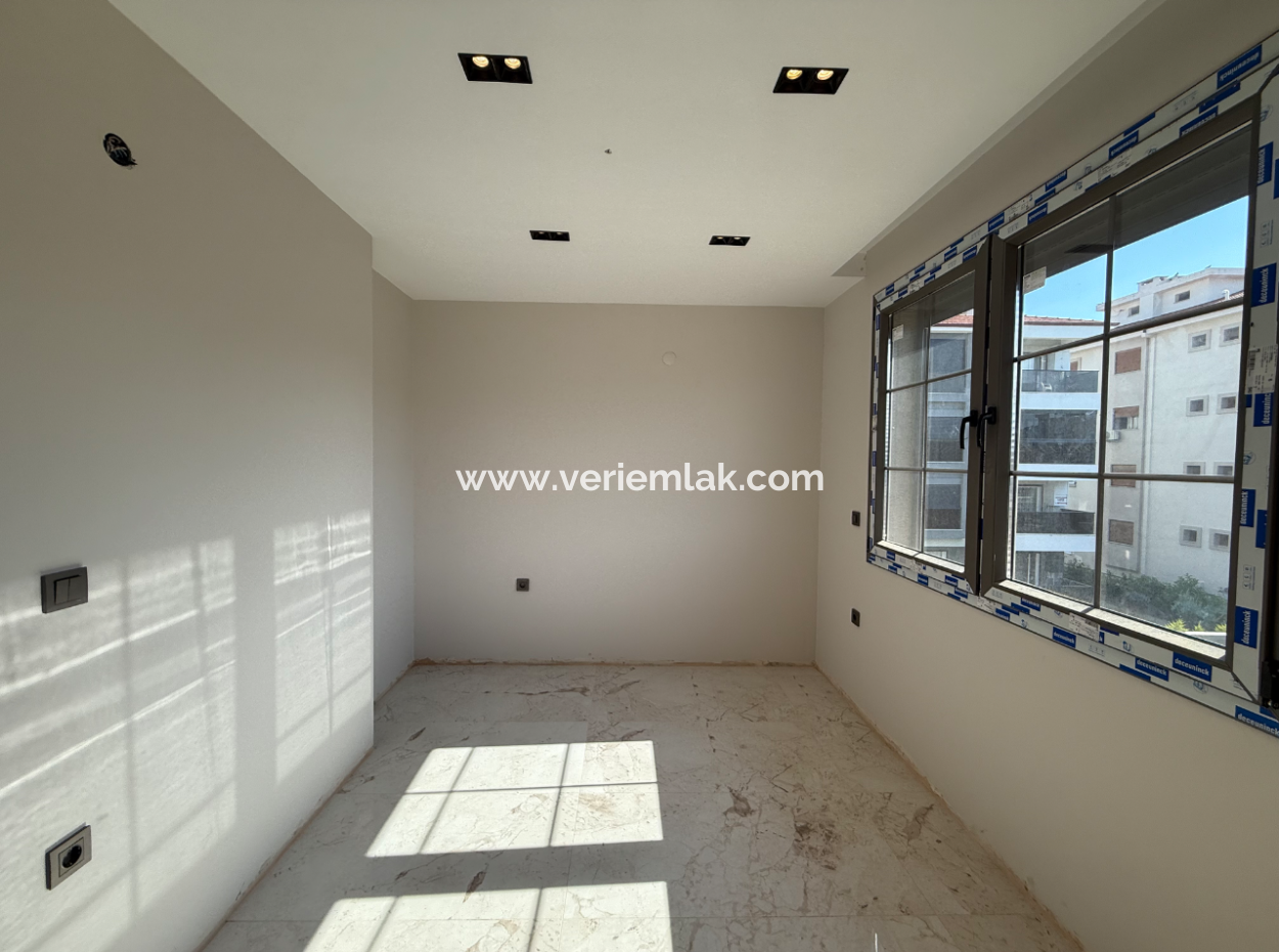 4 1 Triplex Villa In Seferihisar Camikebir District