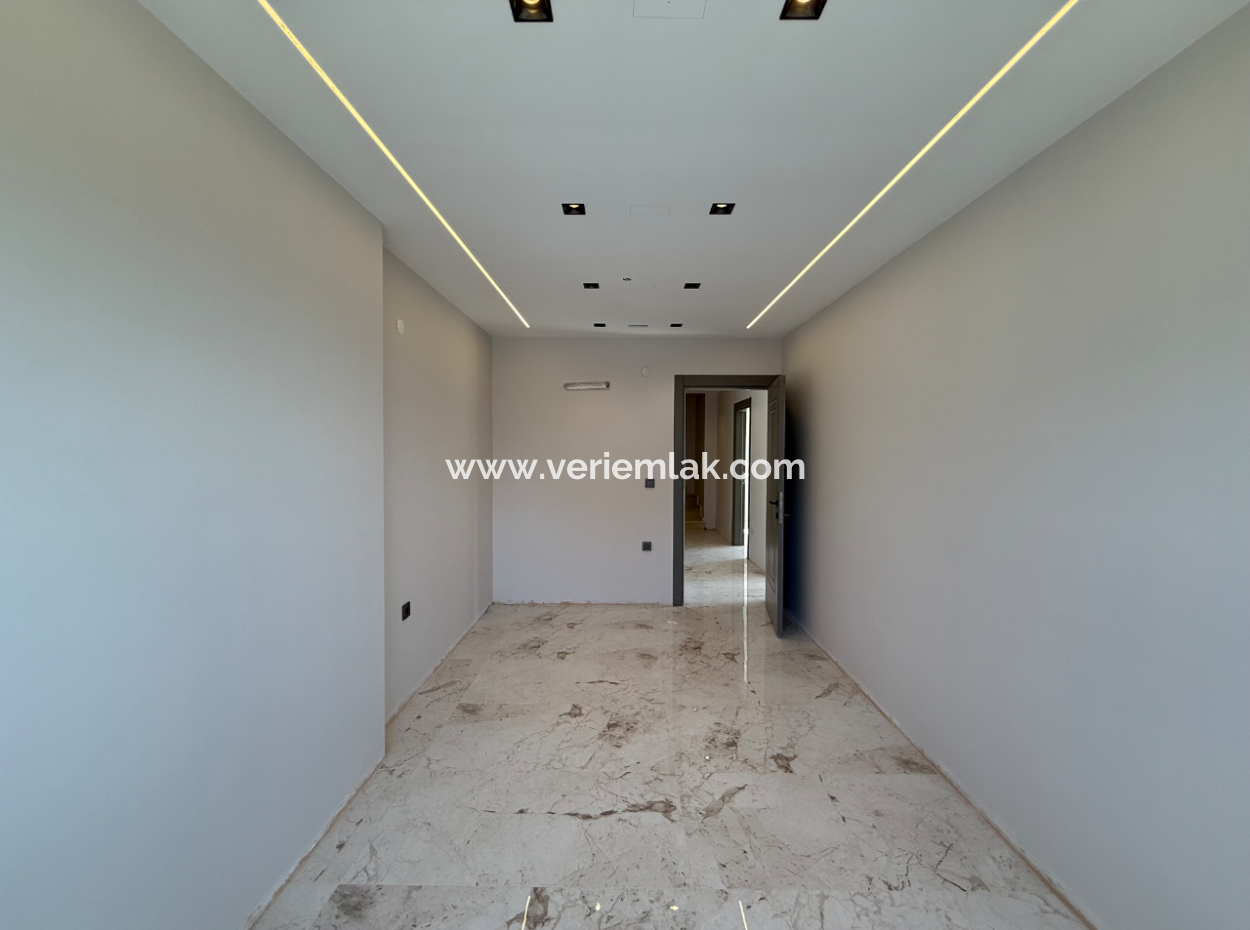 4 1 Triplex Villa In Seferihisar Camikebir District