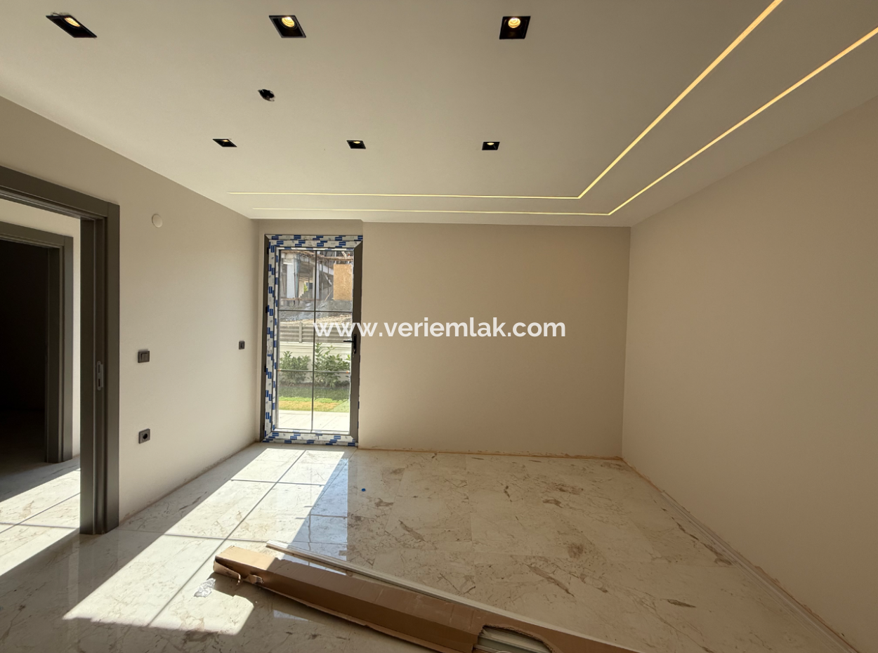 4 1 Triplex Villa In Seferihisar Camikebir District