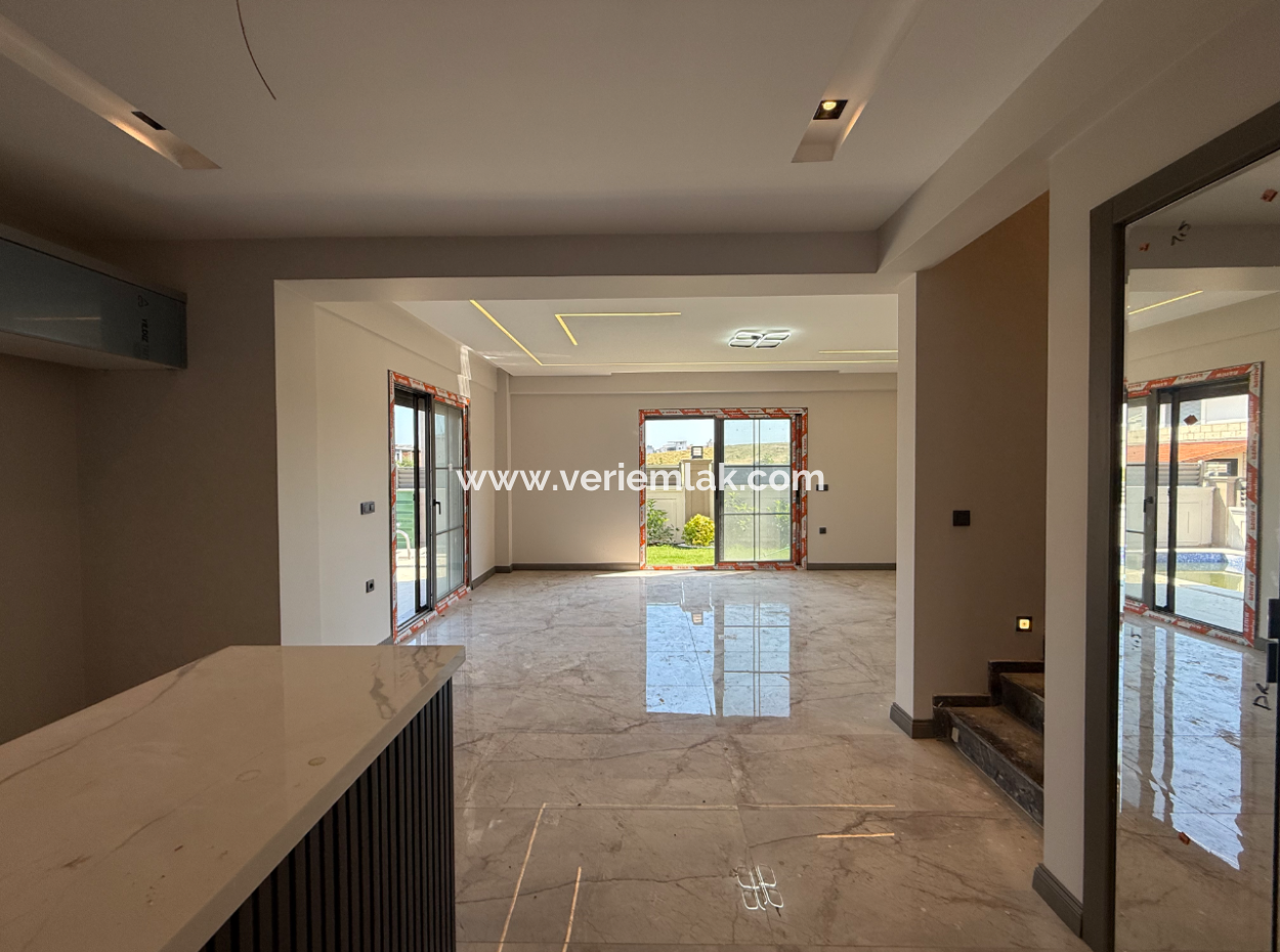 Modern Villa With Pool For Sale Near Seferihisar Akarca Bora Bora Houses