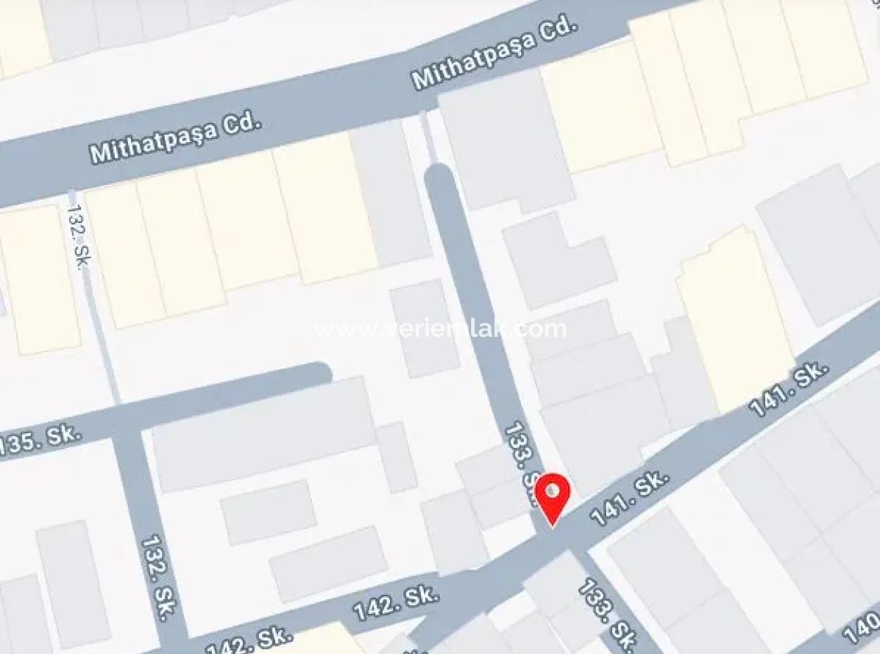 Located Very Close To The Main Street In Küçükyalı, 30 M2 Shop