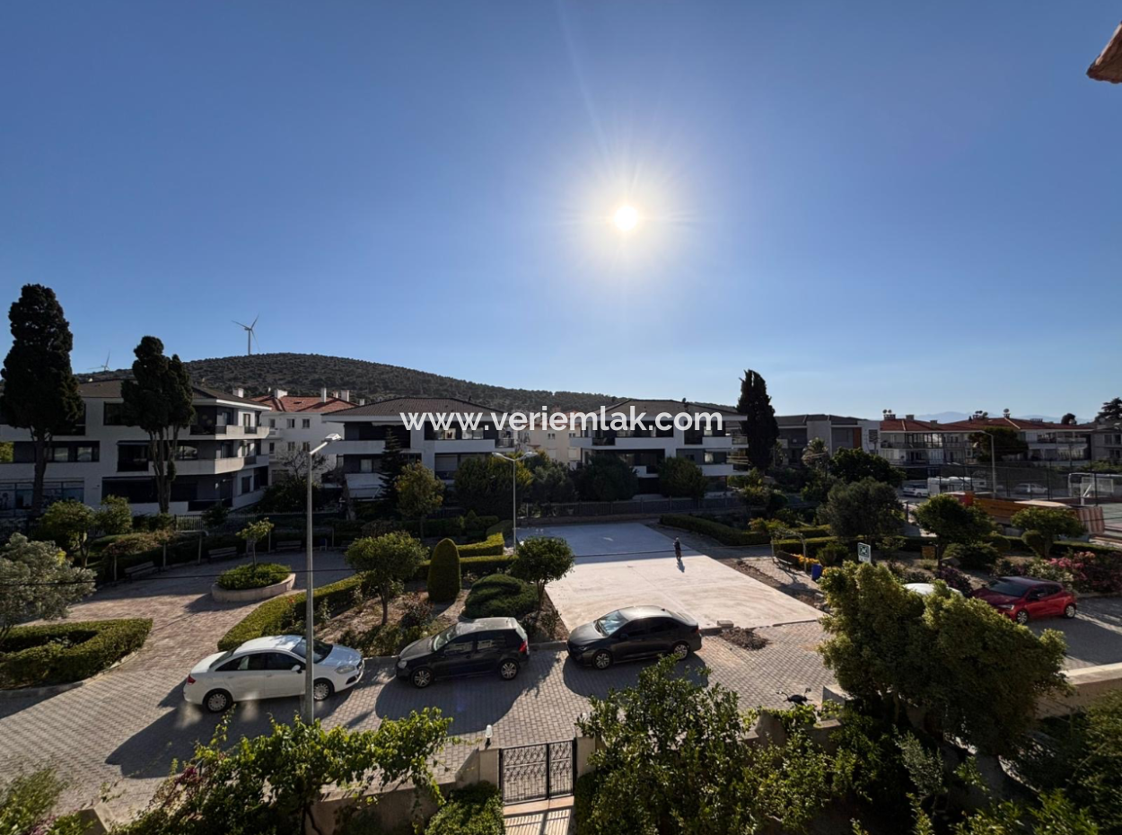 Fully Furnished Flat For Rent In Çeşme Musalla Neighborhood