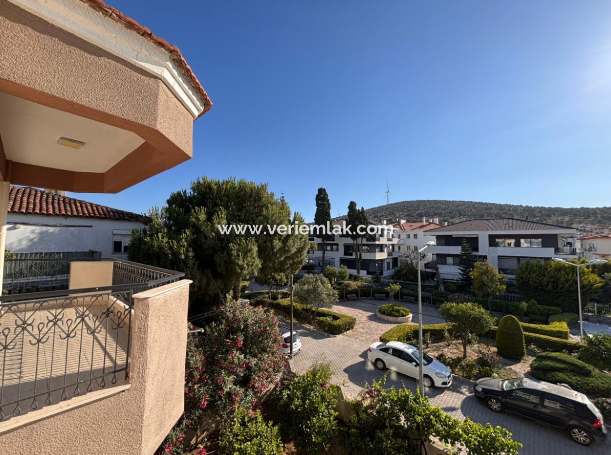 Fully Furnished Flat For Rent In Çeşme Musalla Neighborhood