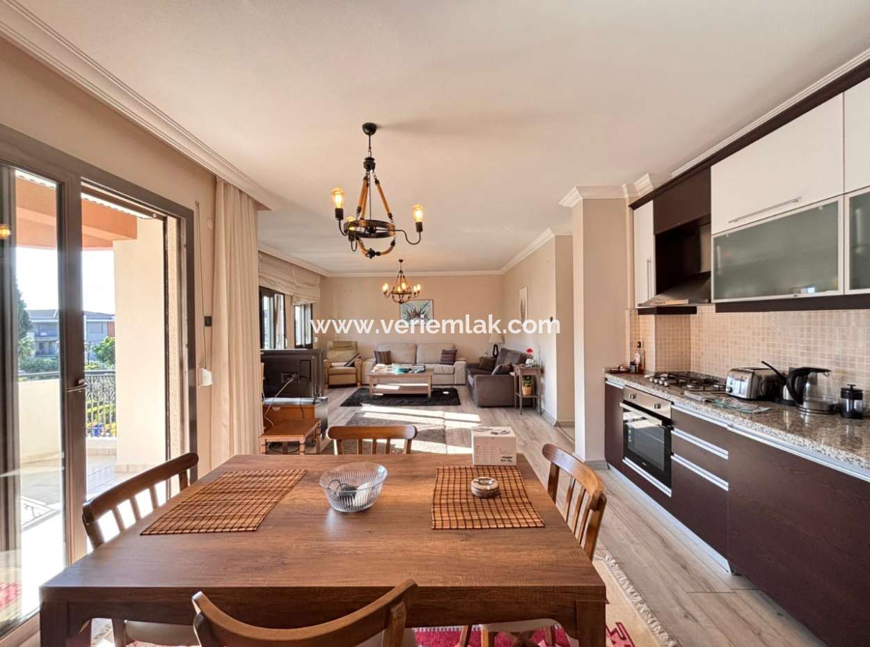 Fully Furnished Flat For Rent In Çeşme Musalla Neighborhood