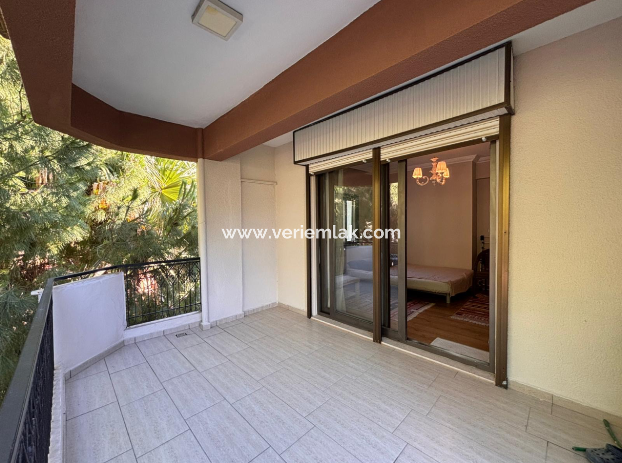 Fully Furnished Flat For Rent In Çeşme Musalla Neighborhood