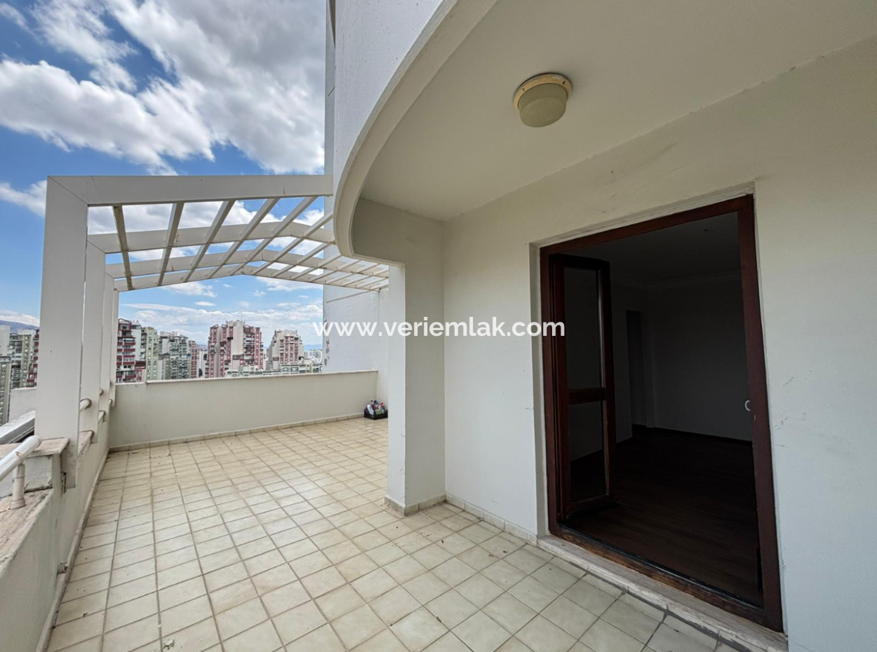 16Th Floor Terraced 1 1 Flat For Rent In Karşıyaka Mavişehir Albatros