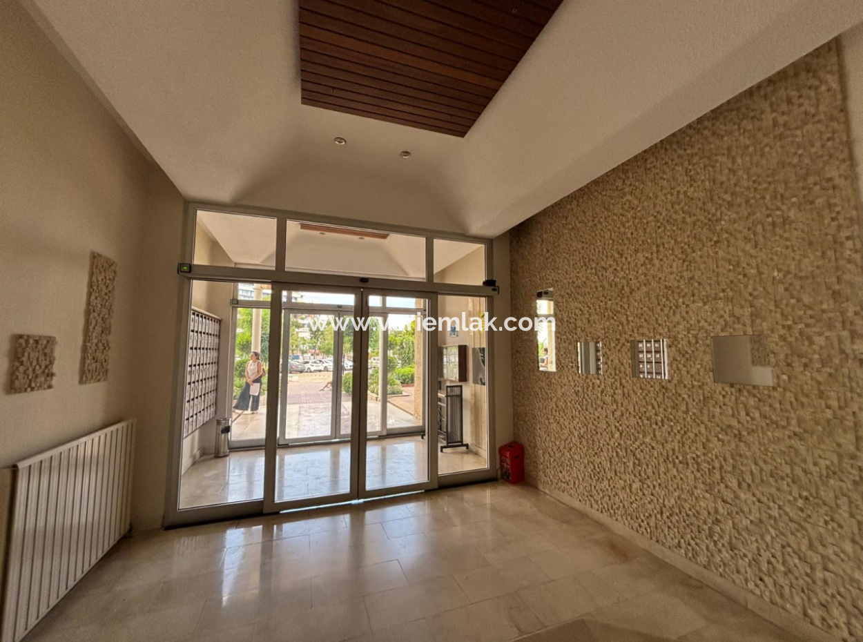 16Th Floor Terraced 1 1 Flat For Rent In Karşıyaka Mavişehir Albatros