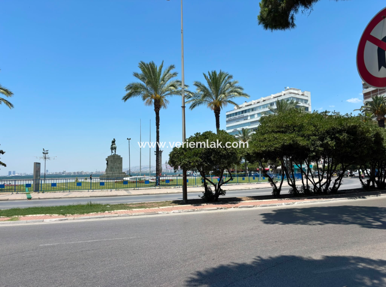 Alsancakswiss Hotel Karşisinda70M2 Free Shop For Rent With Net Wc
