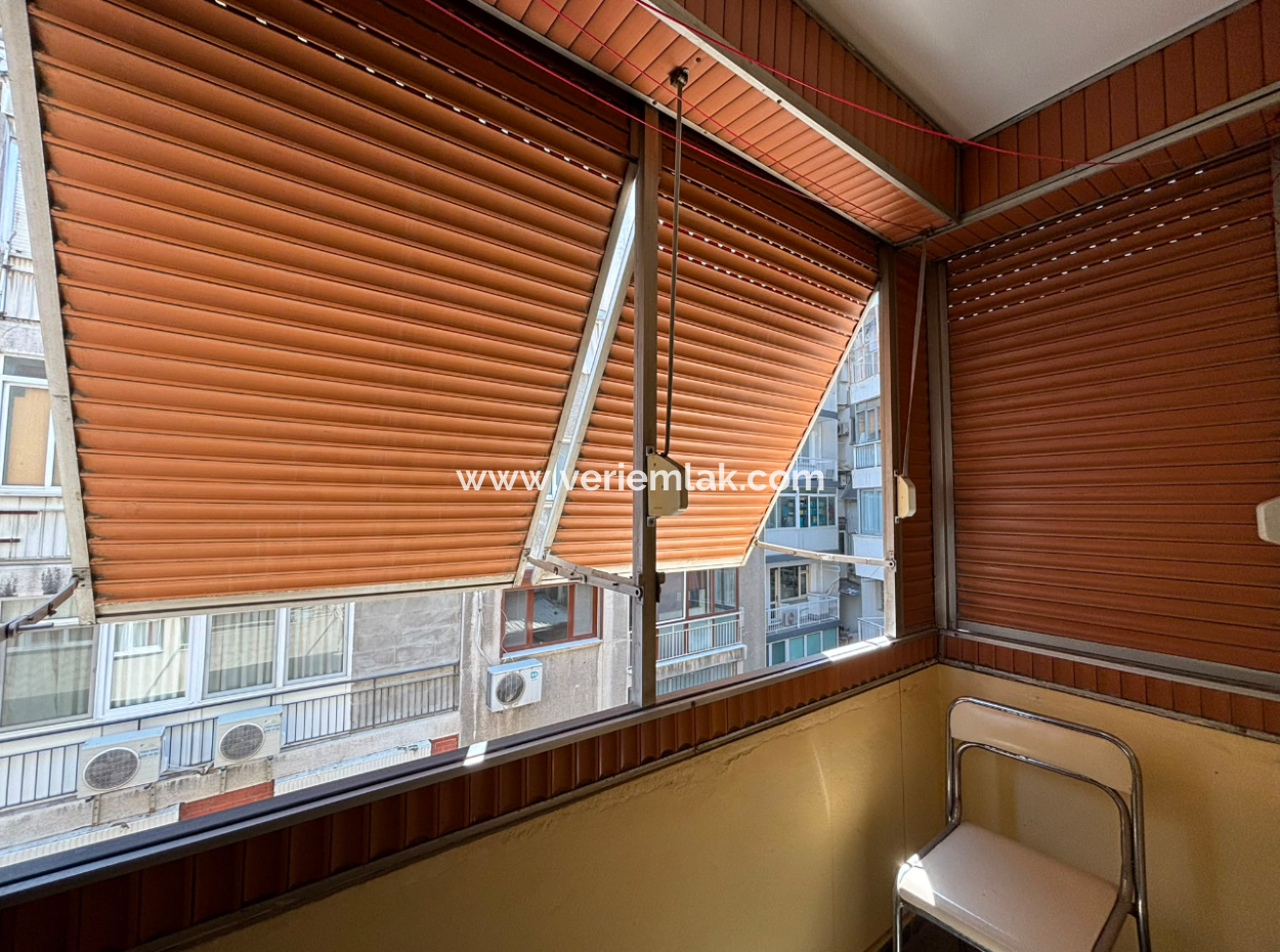 3 1 2Nd Floor 100M2 Flat For Rent Close To Alsancak Gündoğdu Square