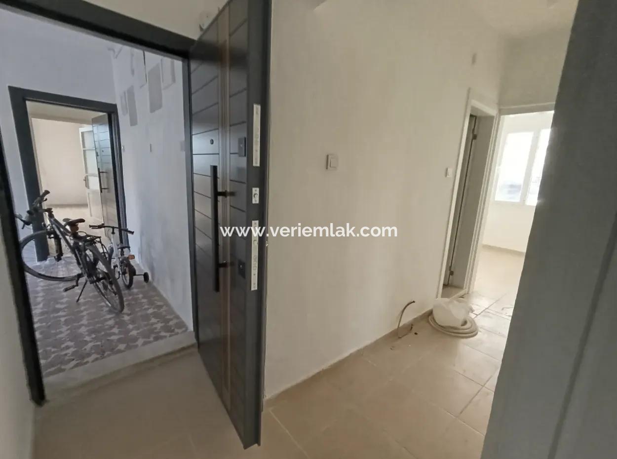 2 1 Apartment For Rent In The Heart Of Sığacık, Within Walking Distance Of Marina And Castle!
