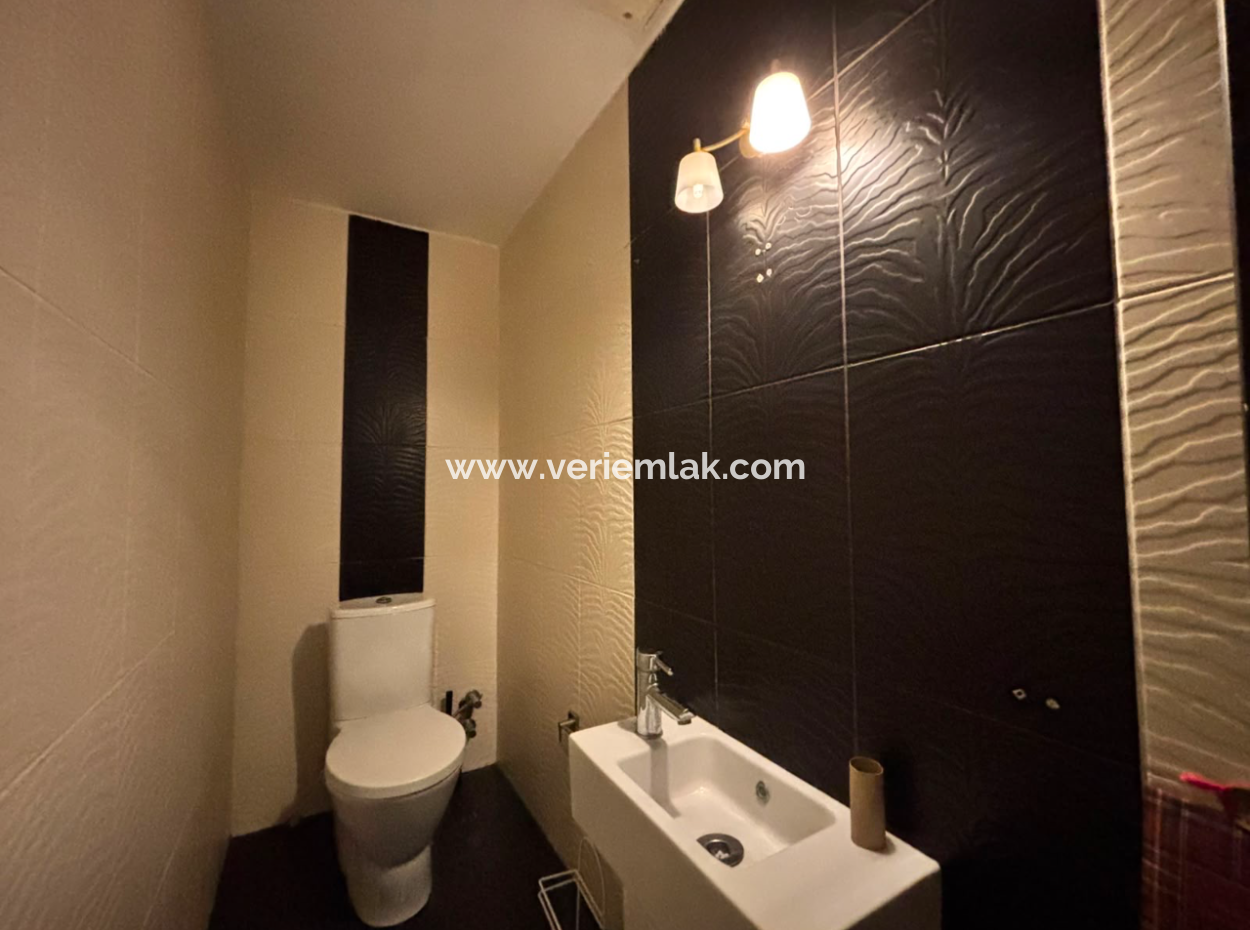 7Th Floor 410M2 Terrace 3 1 Flat For Rent With Sea View In Alsancak Republic Square!