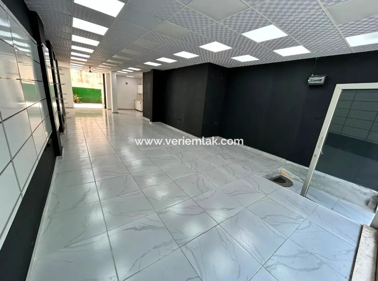 100M2 Shop With Garden On Main Street Near The Fair Republic Gate