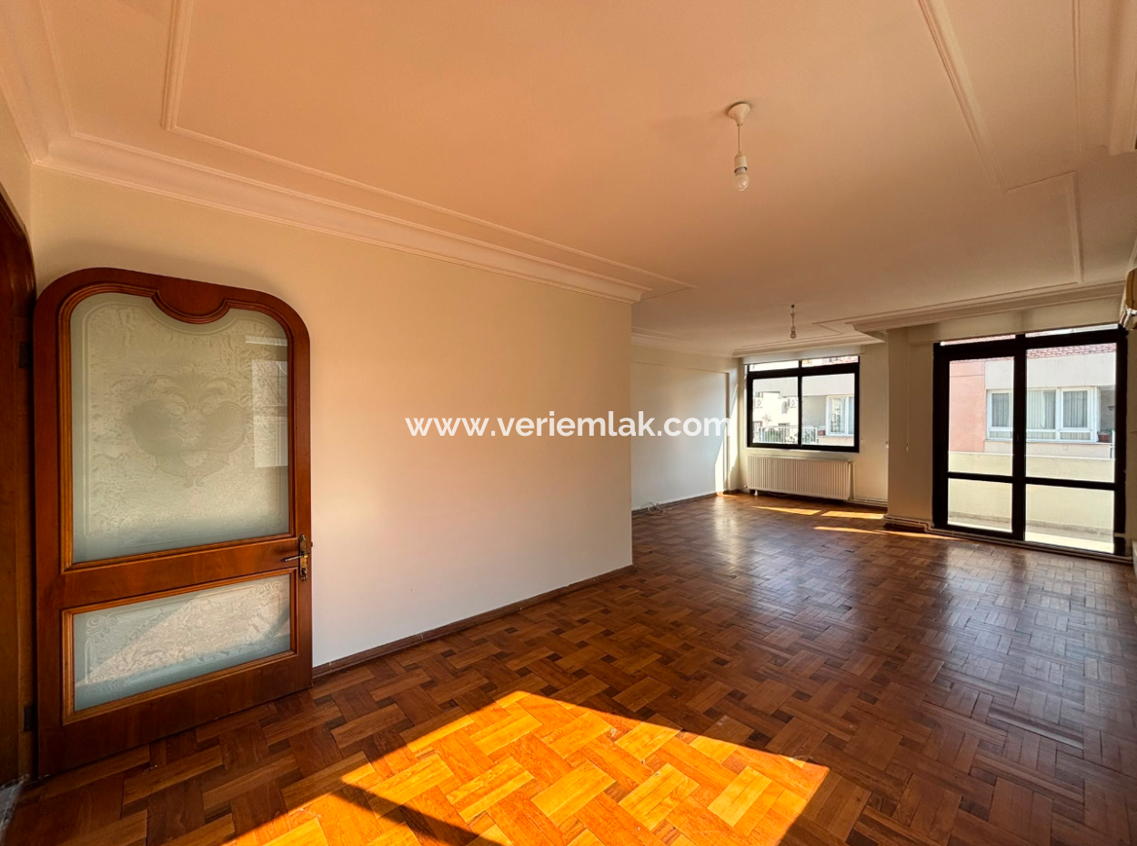 2 1 110M2 Well-Maintained Flat For Rent Near Alsancak Tevfik Fikret!