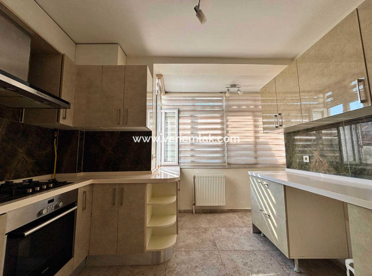 2 1 110M2 Well-Maintained Flat For Rent Near Alsancak Tevfik Fikret!