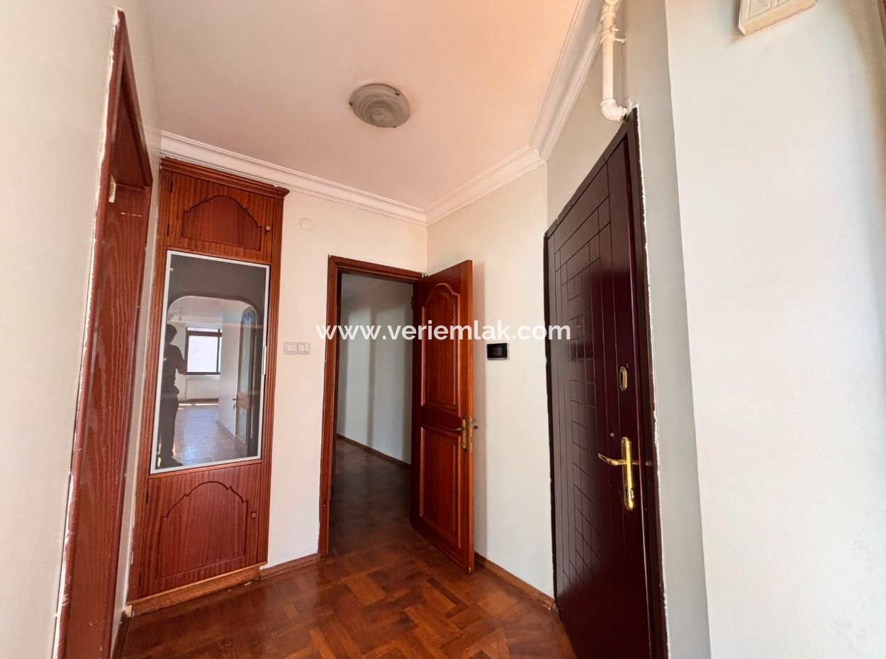 2 1 110M2 Well-Maintained Flat For Rent Near Alsancak Tevfik Fikret!
